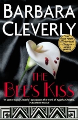 скачать книгу The Bee's Kiss автора Barbara Cleverly