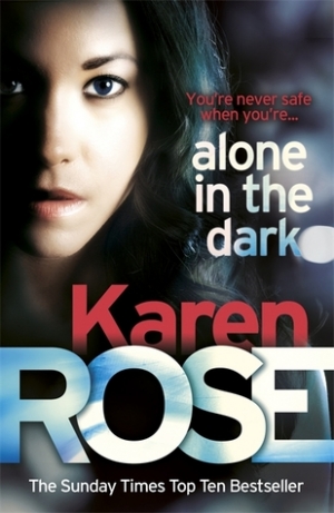 обложка книги Alone in the Dark - Karen Rose