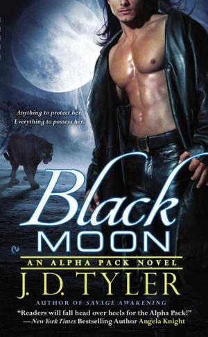 обложка книги Black Moon - J. Tyler