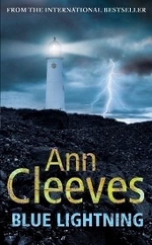 обложка книги Blue Lightning - Ann Cleeves