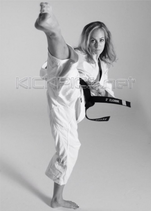 обложка книги Босые Девушки Второй Мировой - Олег Рыбаченко