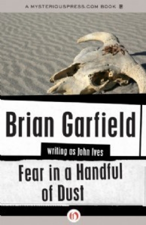 обложка книги Fear in a Handful of Dust - Brian Garfield