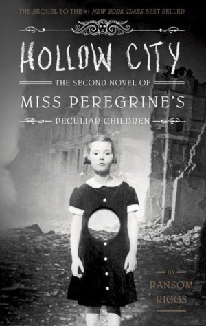 обложка книги Hollow City - Ransom Riggs