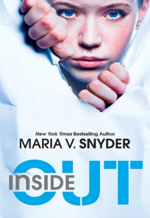обложка книги Inside Out - Maria V. Snyder