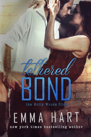 обложка книги Tethered Bond - Emma Hart