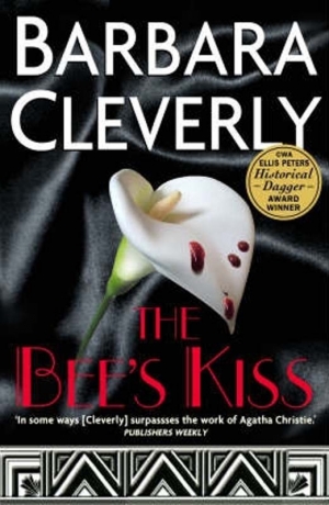обложка книги The Bee's Kiss - Barbara Cleverly