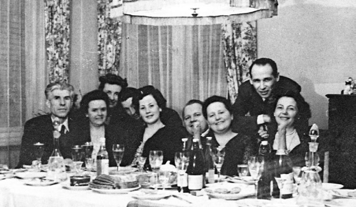 Мама владимира познера. Жеральдин люттен познер. Жеральдин люттен познер. Жеральдин люттен познер. Жеральдин люттен познер.