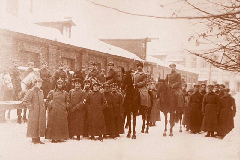 История вв. Отряды особого назначения 1921 год. Командир 1 конной армии. Бойцы войск ВЧК 1921 год. Начальники дивизий 1 конной армии.