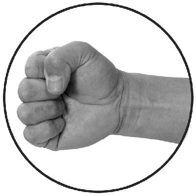 Как правильно держать кулак. Кулак при ударе. Позиция кулака. Правильное сжатие кулака.